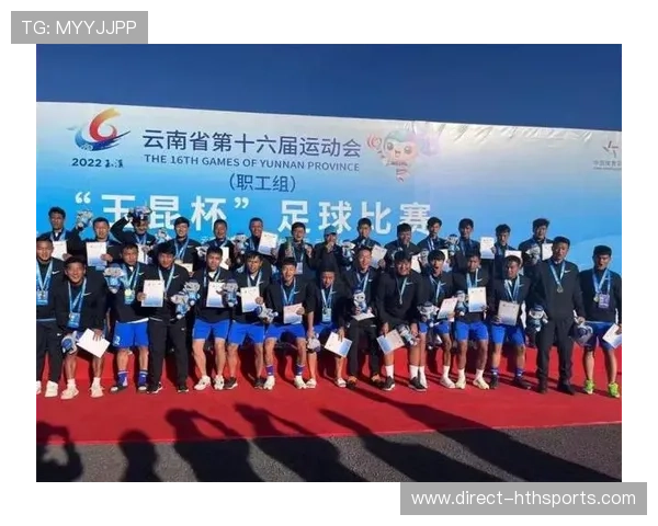 龙兴足球场激战正酣 球星阵容展现巅峰对决精彩纷呈 龙兴足球场激战正酣 球星阵容展现巅峰对决精彩纷呈